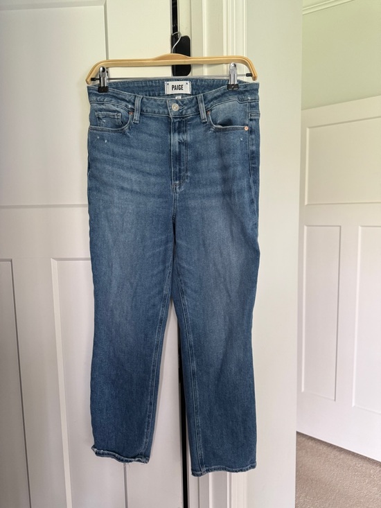 PAIGE Denim - PAIGE Cindy Crop Mid Wash Straight Leg Jeans Blue rock show distressed